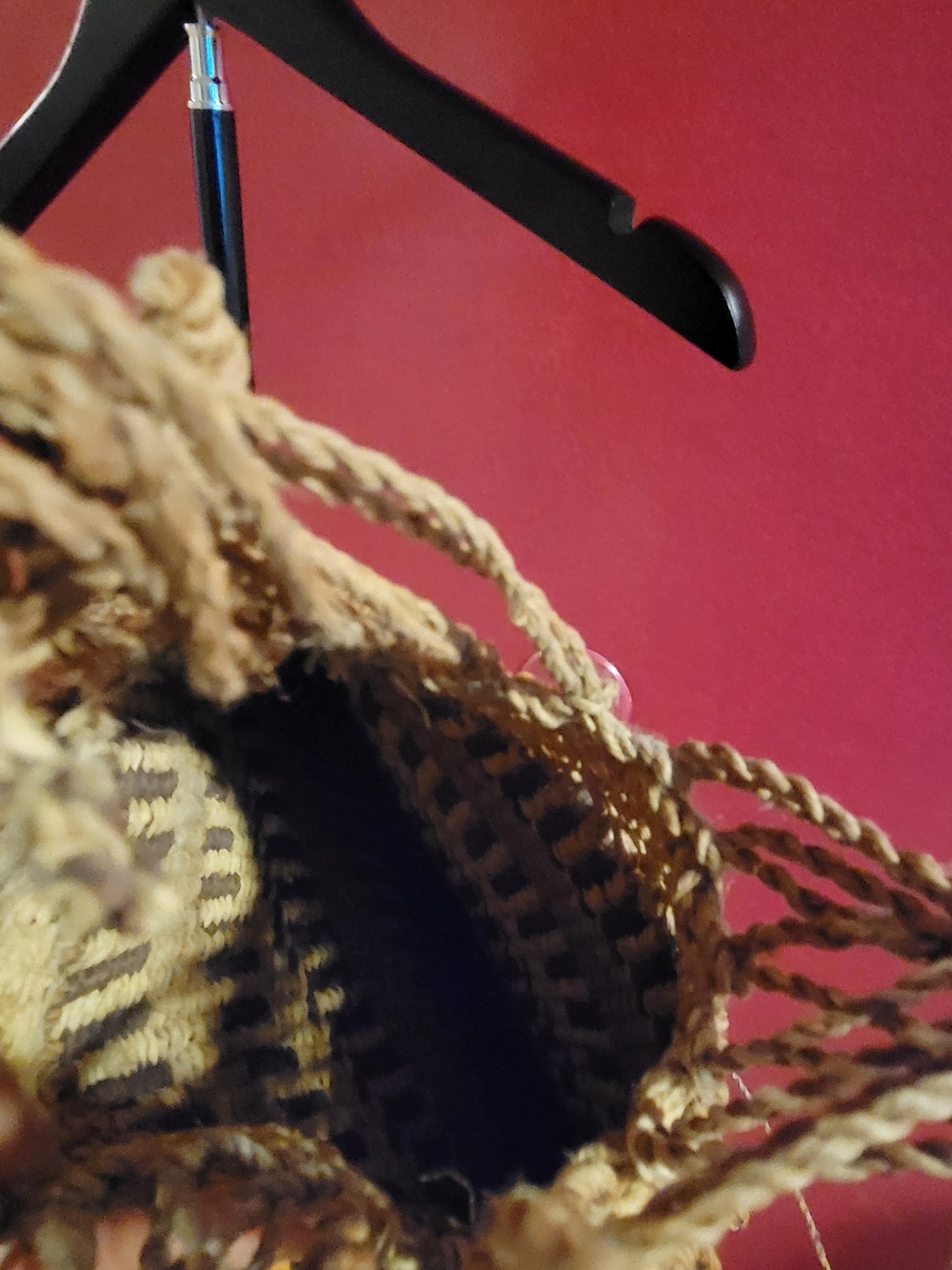 Handwoven Olive Green Macramé Shoulder Bag - Picture 3 of 3